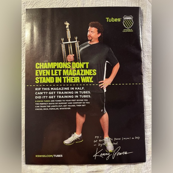 Micheal Vick Signed Sports Illustrated November 29, 2010 edition - Picture 4 of 5